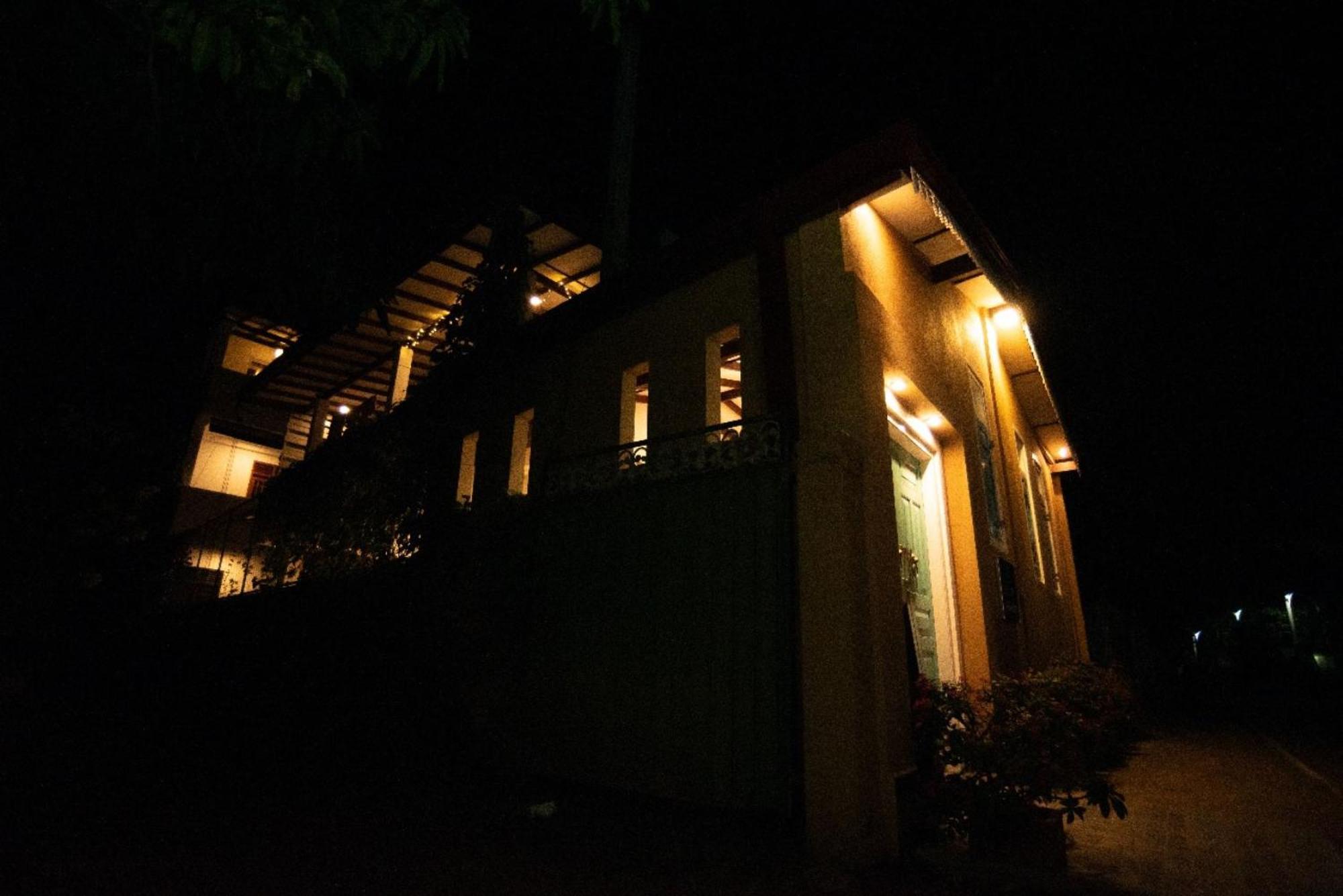 Villa Mihindi Hikkaduwa Luaran gambar