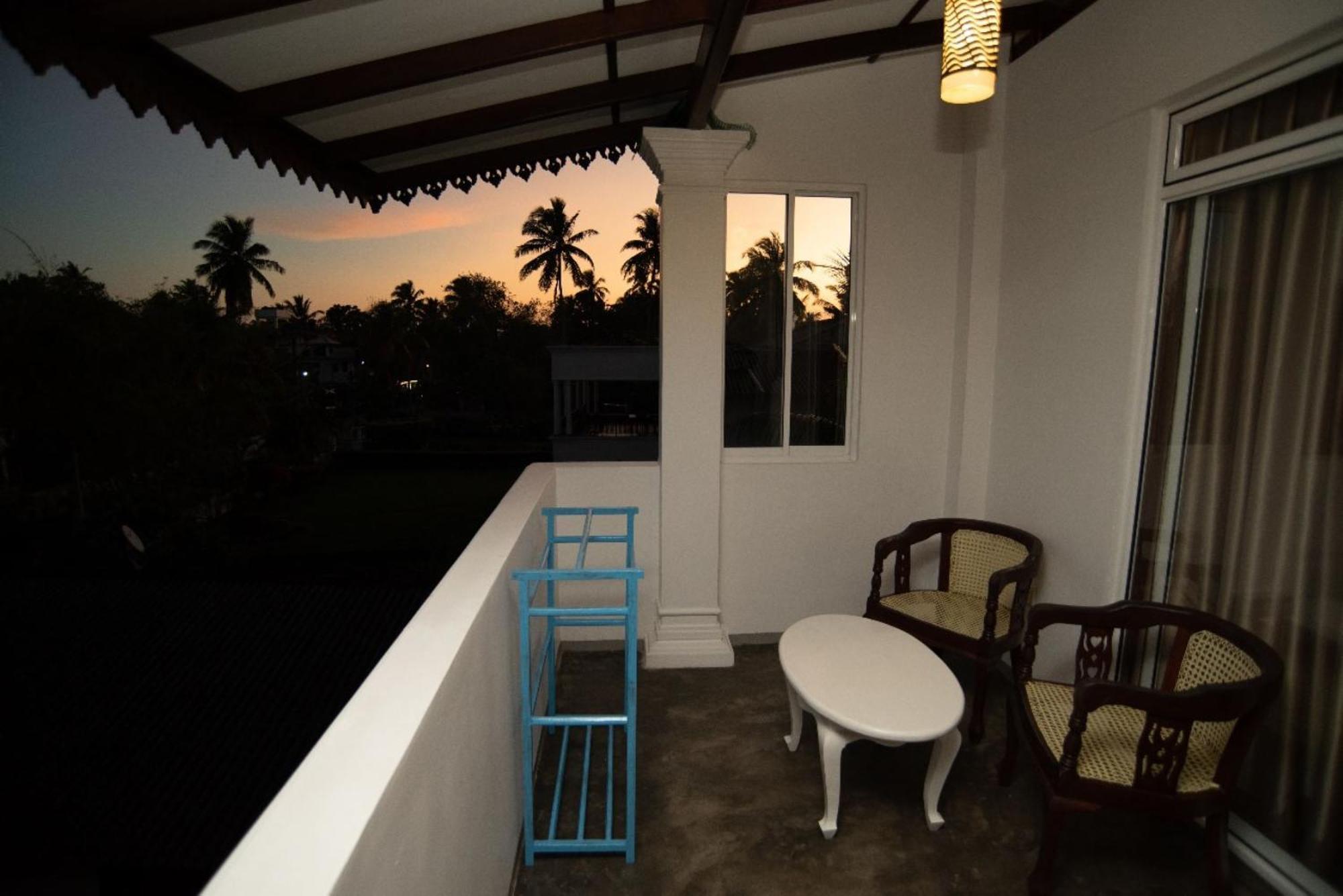 Villa Mihindi Hikkaduwa Luaran gambar